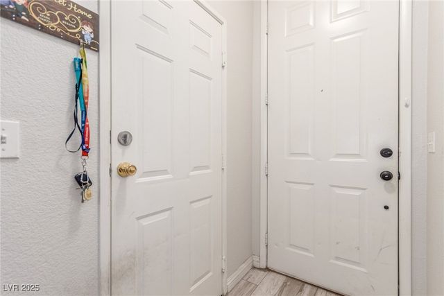 6329 Blowing Sky Street 201, North Las Vegas, NV 89081