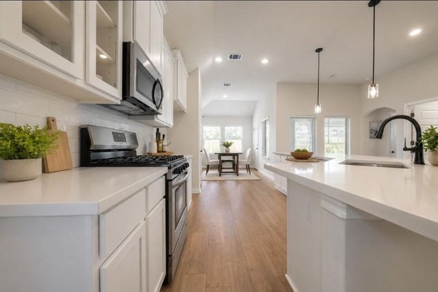 414 Zeus Mountains Drive, Crosby, TX 77532