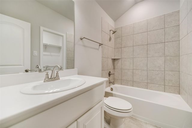 1430 Warringwood Drive, Greenville, TX 75402