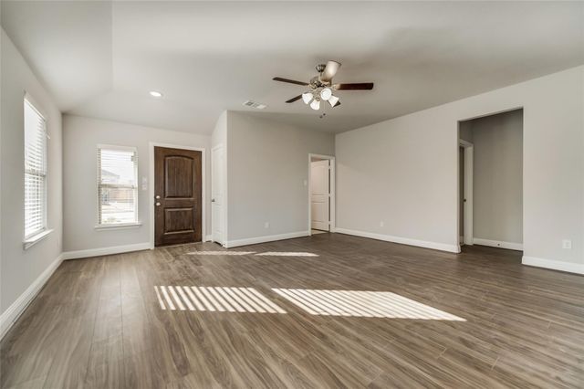 1430 Warringwood Drive, Greenville, TX 75402