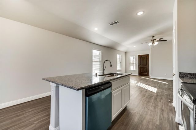 1430 Warringwood Drive, Greenville, TX 75402