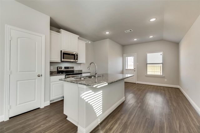 1430 Warringwood Drive, Greenville, TX 75402