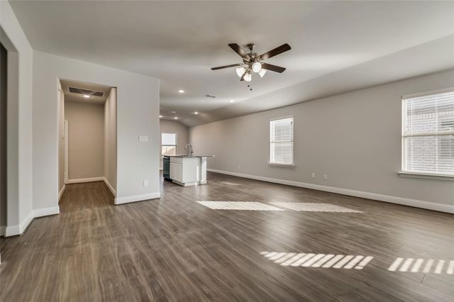 1430 Warringwood Drive, Greenville, TX 75402