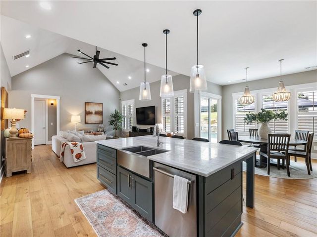 5634 Autumn Flame Drive, Braselton, GA 30517