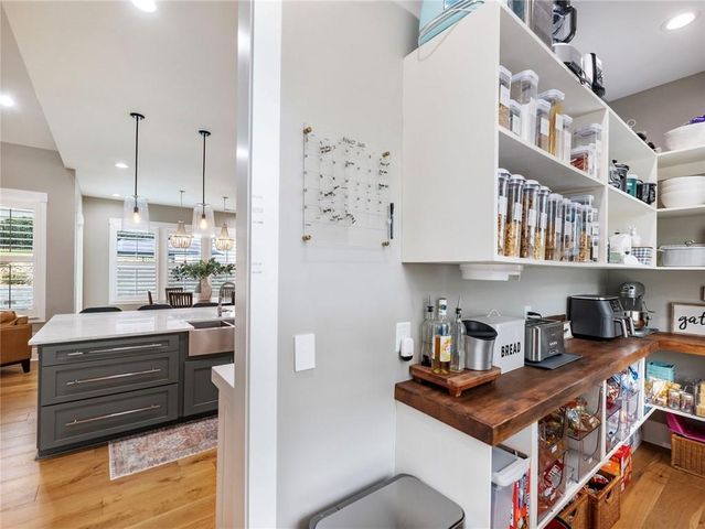 5634 Autumn Flame Drive, Braselton, GA 30517