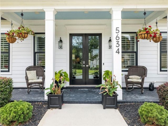 5634 Autumn Flame Drive, Braselton, GA 30517