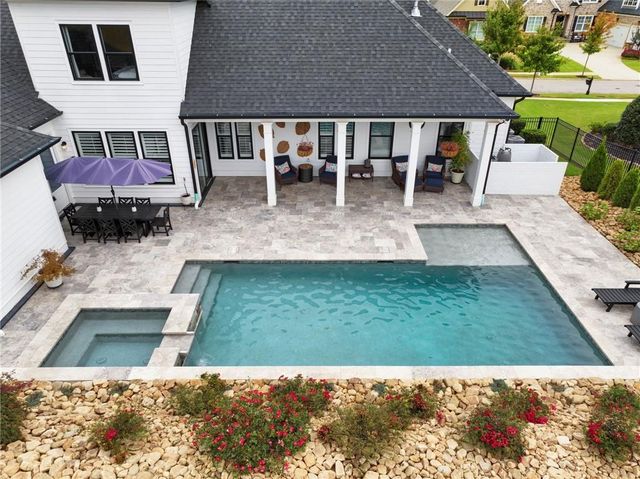 5634 Autumn Flame Drive, Braselton, GA 30517