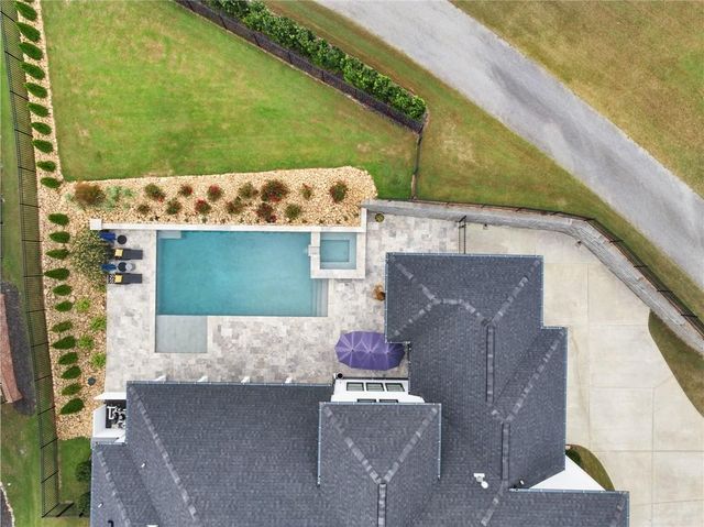 5634 Autumn Flame Drive, Braselton, GA 30517