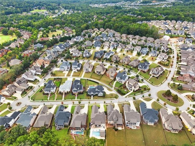 5634 Autumn Flame Drive, Braselton, GA 30517