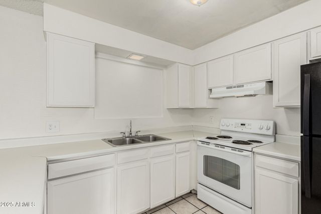 1512 W CRESCENT Avenue, Mesa, AZ 85202