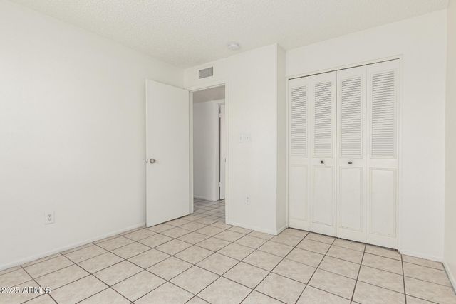 1512 W CRESCENT Avenue, Mesa, AZ 85202