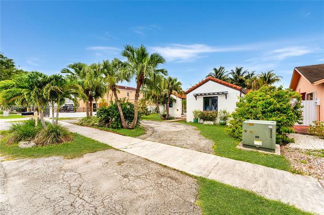 231 SW 136th Ave, Miami, FL 33184