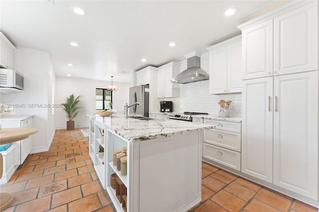 231 SW 136th Ave, Miami, FL 33184