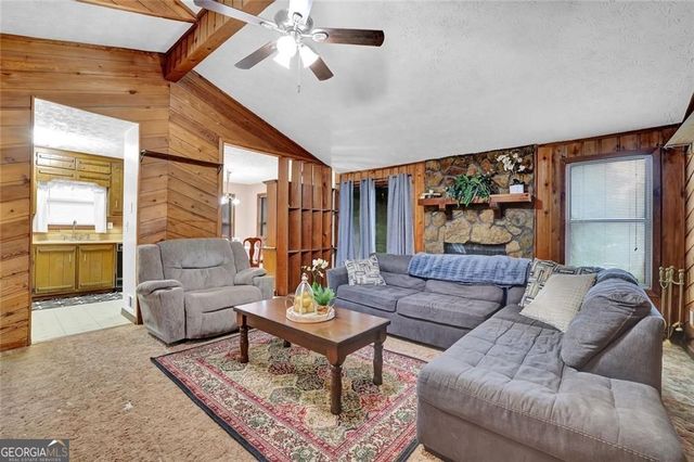 102 Bascomb Drive Drive, Woodstock, GA 30189