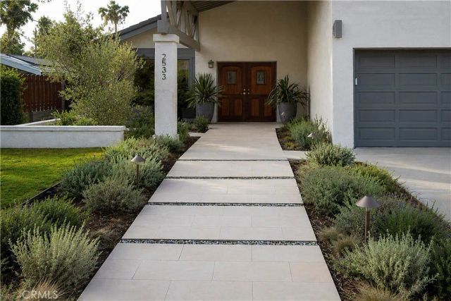 2533 E Tennyson, Anaheim, CA 92806