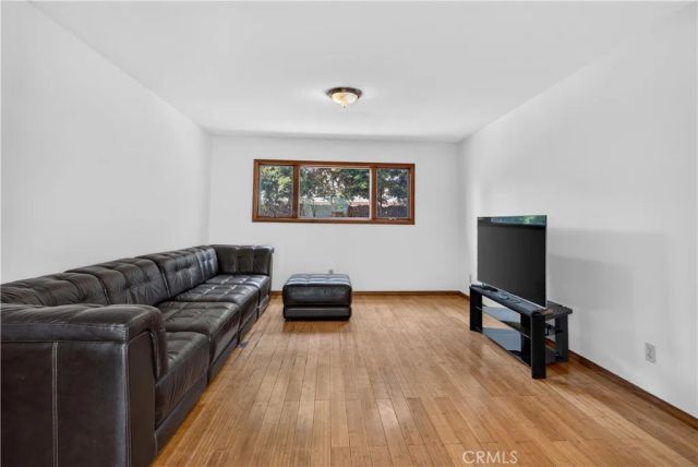 2533 E Tennyson, Anaheim, CA 92806