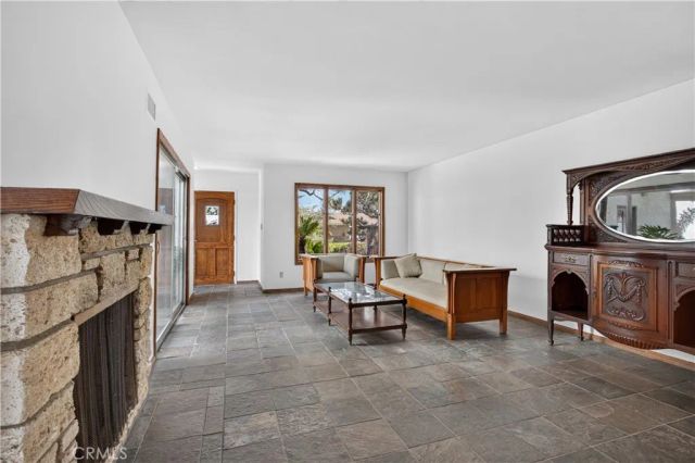 2533 E Tennyson, Anaheim, CA 92806