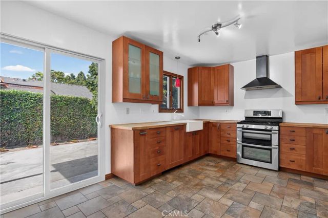 2533 E Tennyson, Anaheim, CA 92806