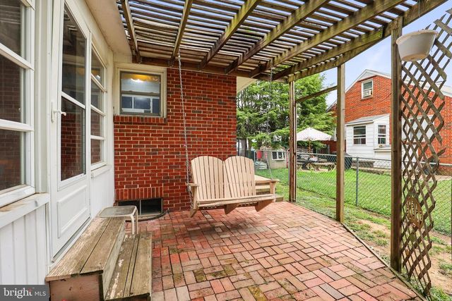 208 WILLOW ST, Hanover, PA 17331