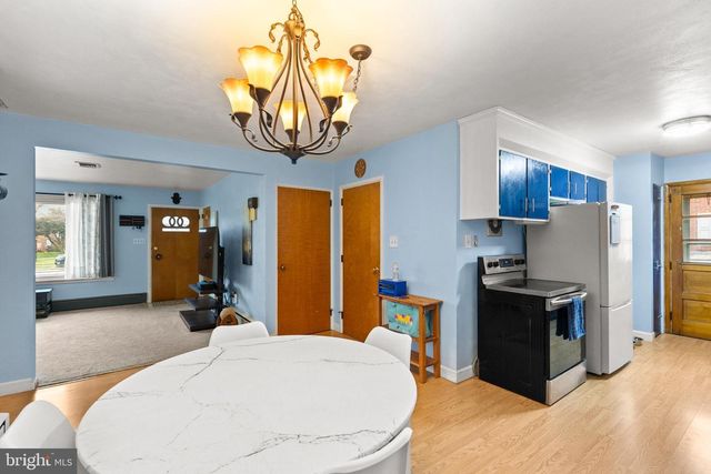 208 WILLOW ST, Hanover, PA 17331