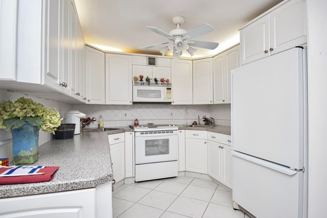 220 Richmond C, Deerfield Beach, FL 33442