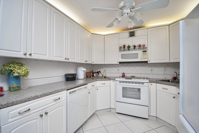 220 Richmond C, Deerfield Beach, FL 33442