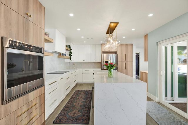 2021 SPANISH PINES DRIVE, Dunedin, FL 34698