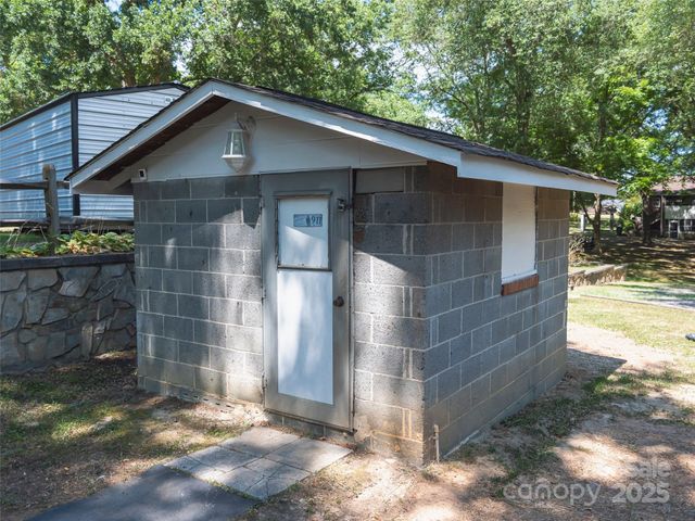 1414 Hollyleaf Avenue, Gastonia, NC 28052