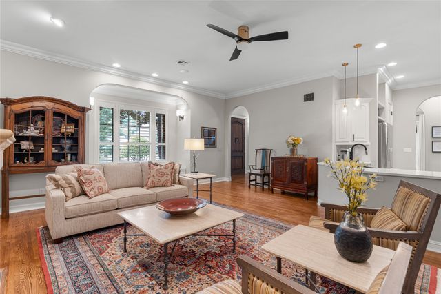 2501 S Cincinnati Avenue, Tulsa, OK 74114