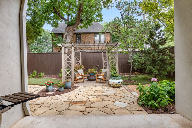 2501 S Cincinnati Avenue, Tulsa, OK 74114