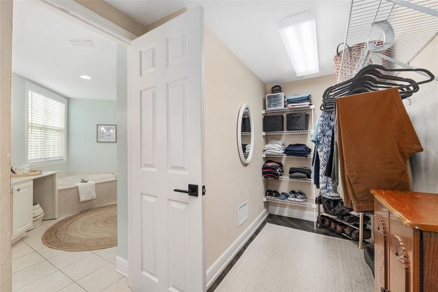 5512 NW 51ST AVENUE, Gainesville, FL 32653