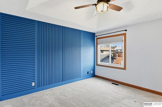 6213 N 80th Street, Omaha, NE 68134