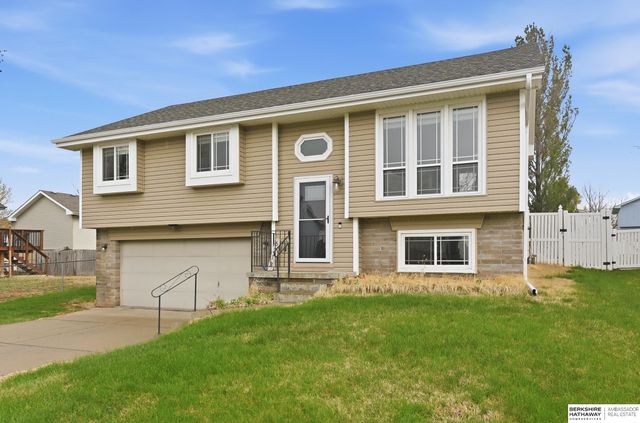 6213 N 80th Street, Omaha, NE 68134