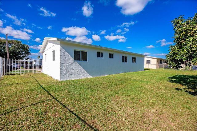 22503 SW 113th Pl, Miami, FL 33170