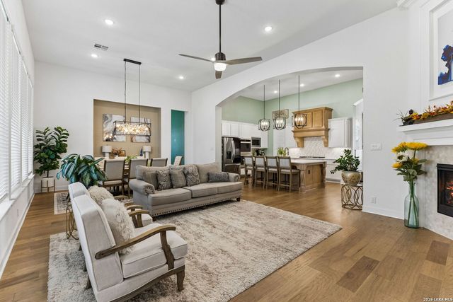 6826 Hallie, Schertz, TX 78154