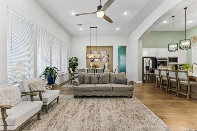 6826 Hallie, Schertz, TX 78154