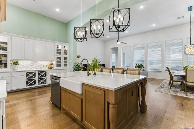6826 Hallie, Schertz, TX 78154