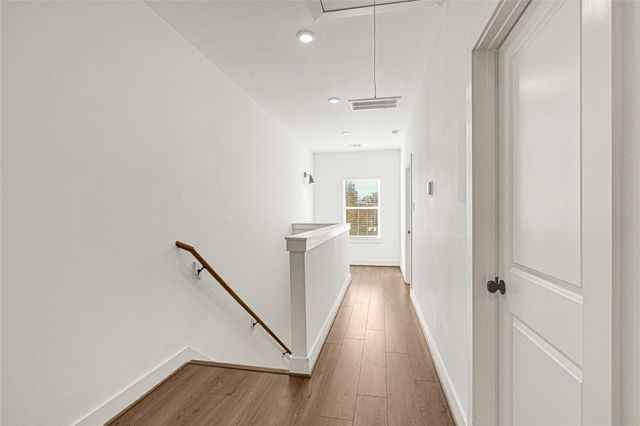 1405 E 33rd Street A, Houston, TX 77022