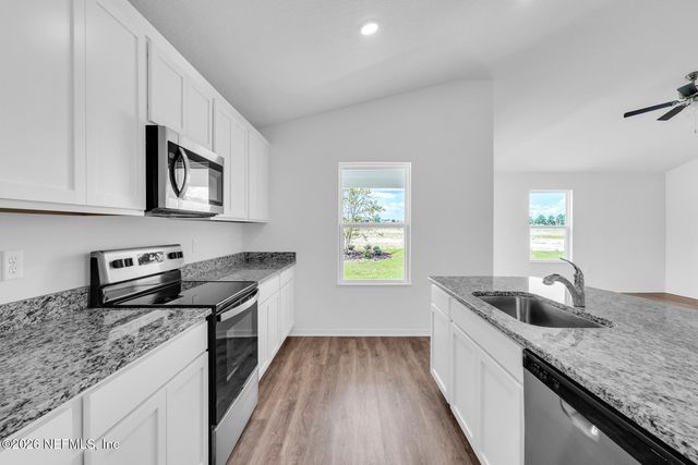 3215 MISSION OAK Place, Green Cove Springs, FL 32043