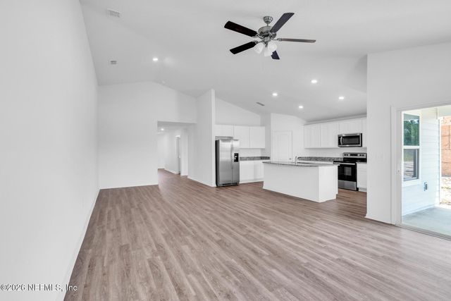 3215 MISSION OAK Place, Green Cove Springs, FL 32043