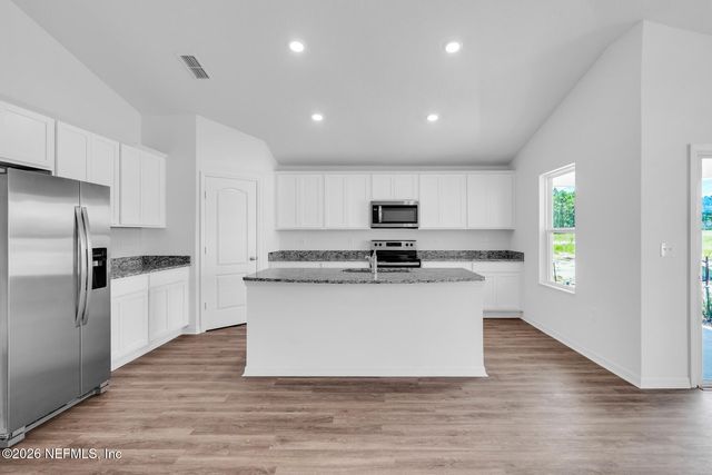 3215 MISSION OAK Place, Green Cove Springs, FL 32043