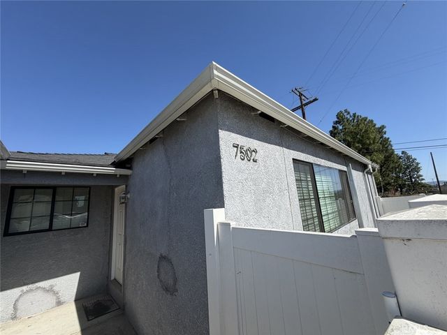 7502 N Hollywood Way, Burbank, CA 91505