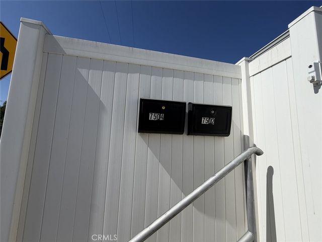7502 N Hollywood Way, Burbank, CA 91505