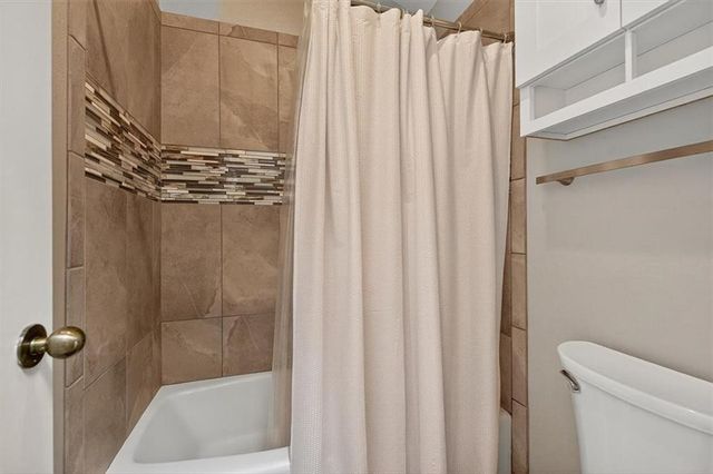 210 Oak Bay St 504, Rockport, TX 78382