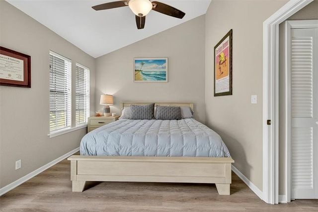 210 Oak Bay St 504, Rockport, TX 78382