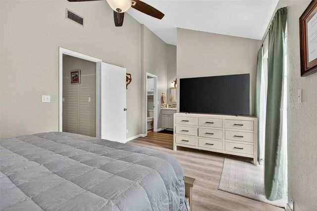 210 Oak Bay St 504, Rockport, TX 78382