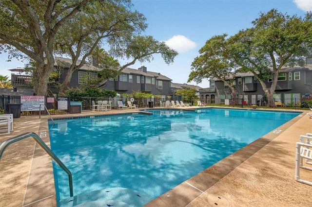 210 Oak Bay St 504, Rockport, TX 78382