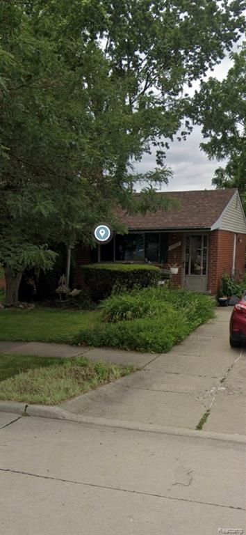27737 Bock Street, Garden City, MI 48135