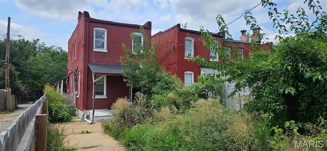 3646 Iowa Avenue, St Louis, MO 63118
