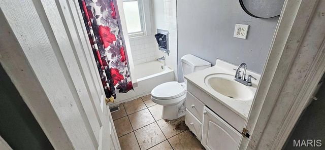 3646 Iowa Avenue, St Louis, MO 63118